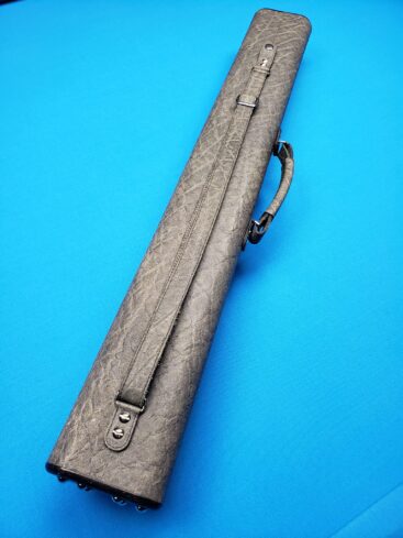 Ron Thomas Case – SOLD! - Crossroad Cues