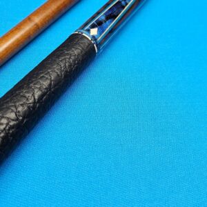 Schon Hardin Custom Cue - Image 42