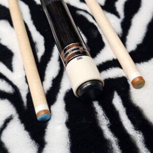 Carlos Coll Custom Cue - Image 17