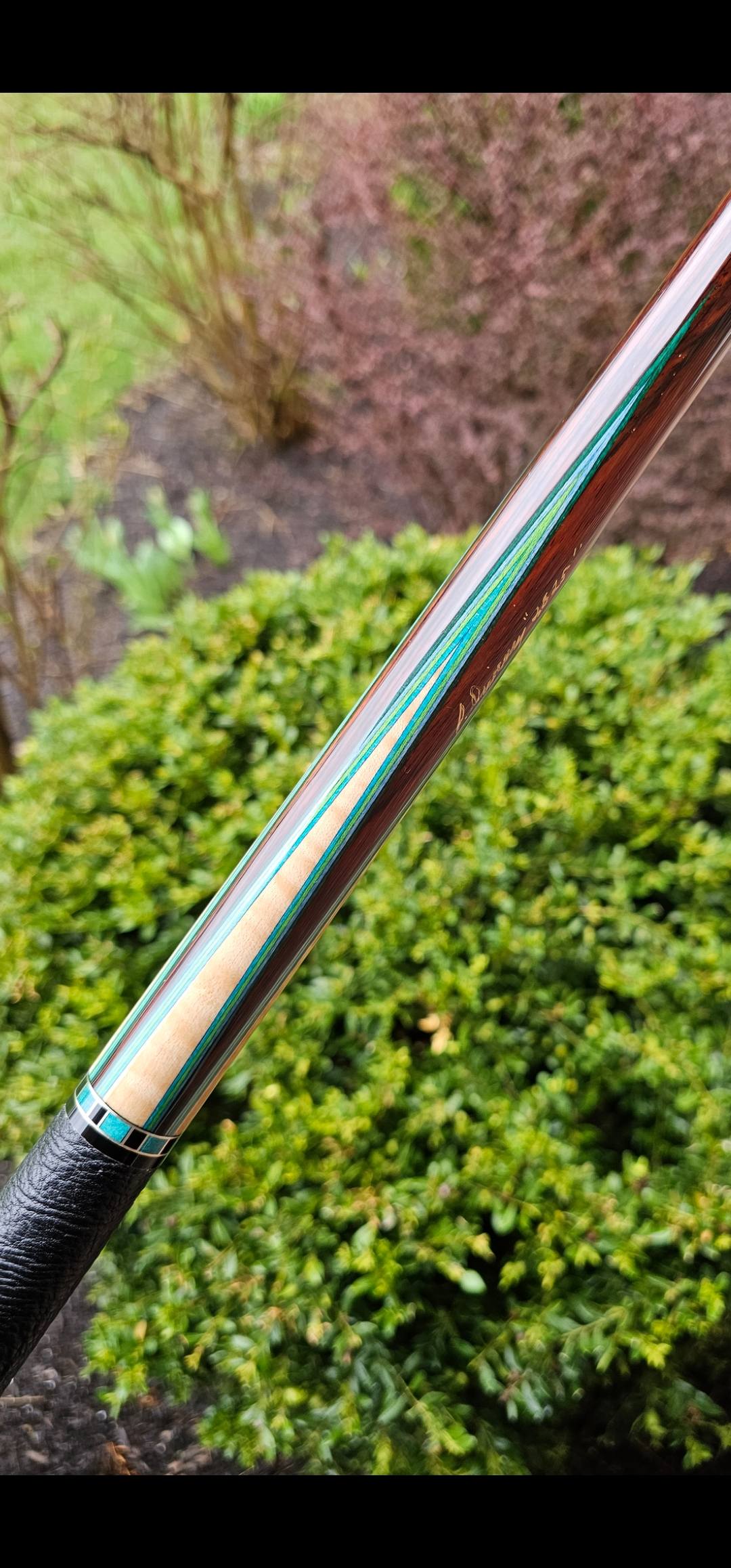 Diveney Custom Cue - Crossroad Cues