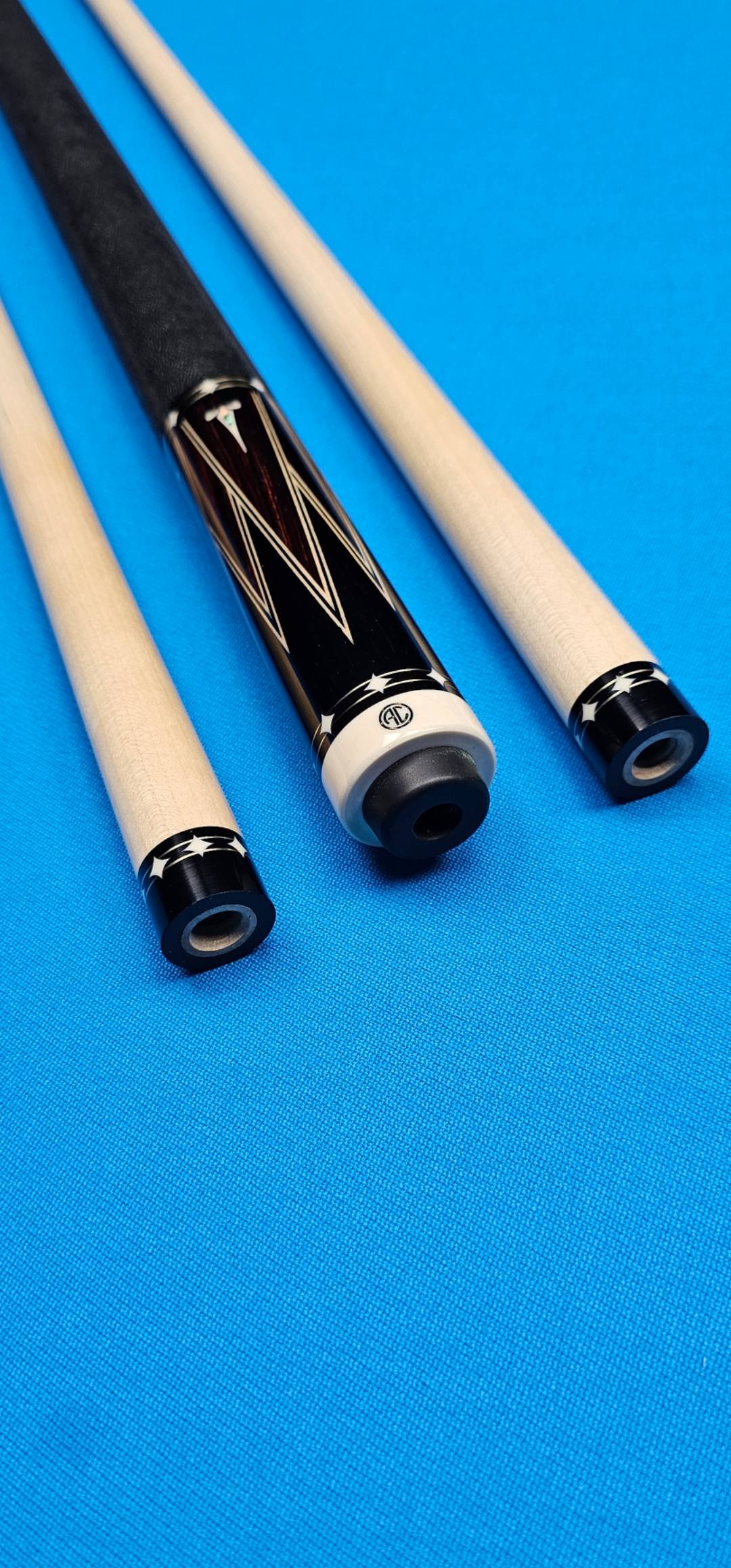 Ariel Carmeli 16 Point Cue – SOLD! - Crossroad Cues