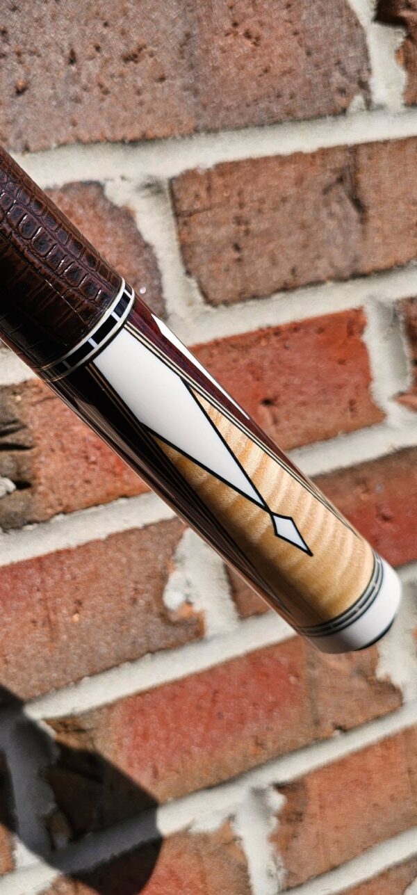 Dishaw Custom Cue - Crossroad Cues