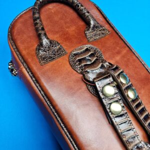 Castillo 4x8 Apricot Leather - Image 17
