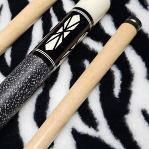 Richard Phillippi Custom Cue - Image 26